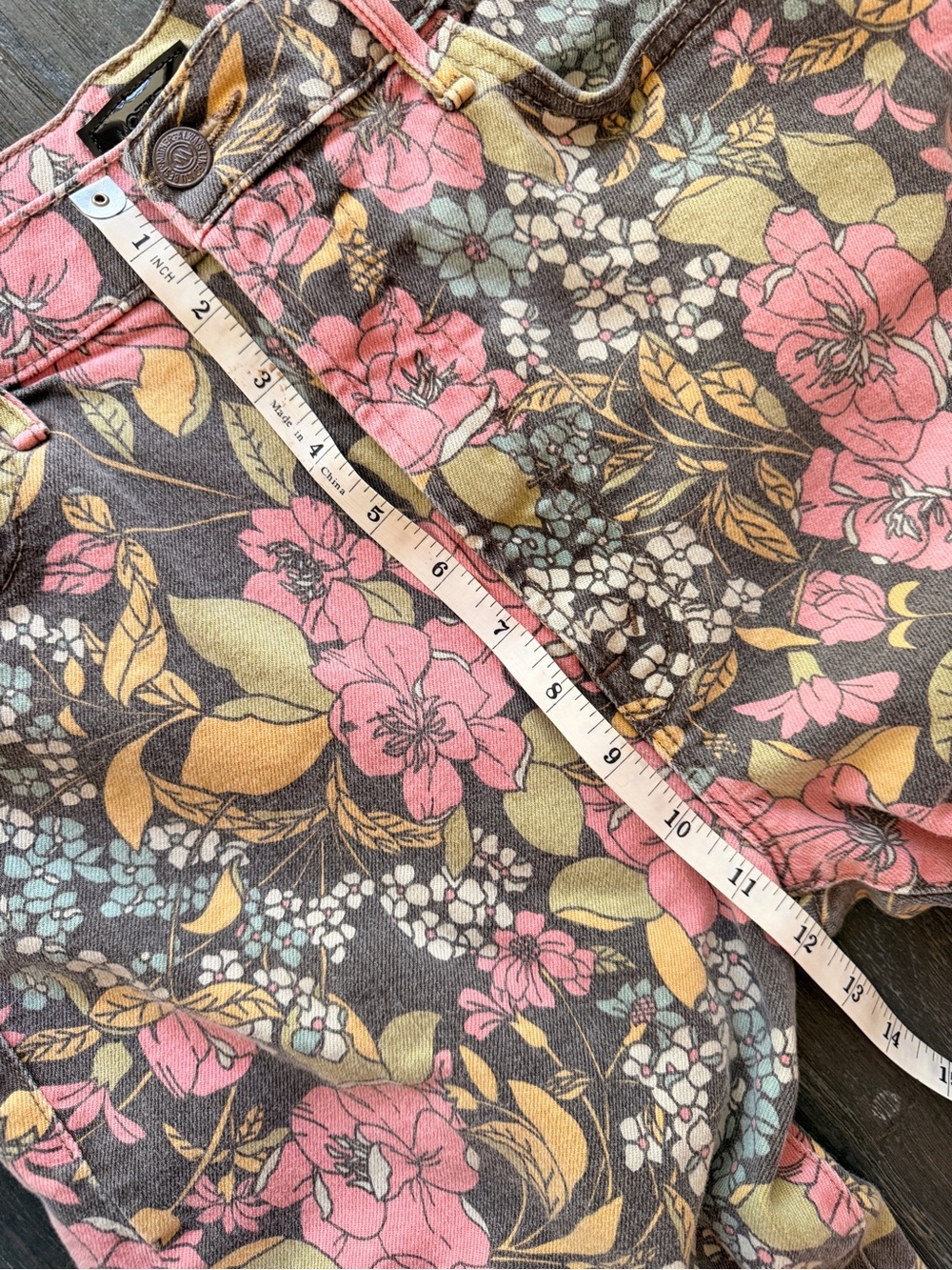 MOTHER the hustler ankle jeans cats and dogs —bountiful floral jeans - Picture 9 of 14